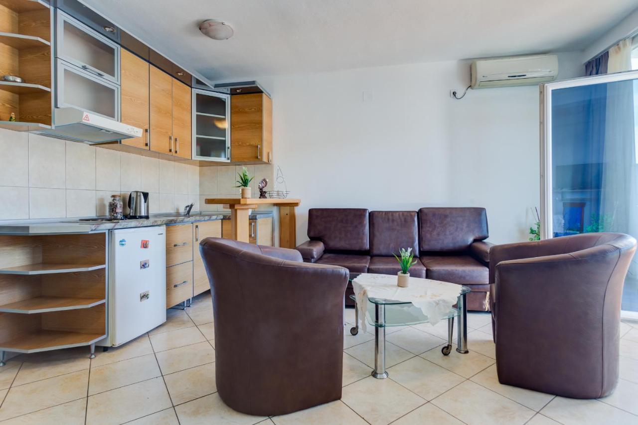 Apartments Vesna Tivat Eksteriør billede