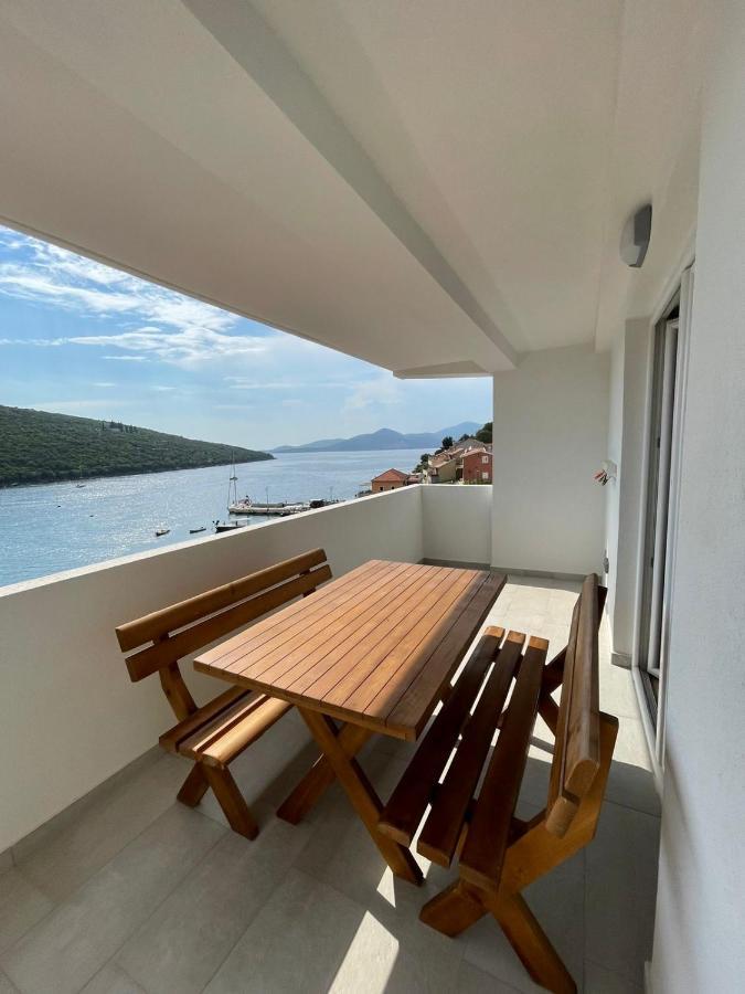 Apartments Vesna Tivat Eksteriør billede