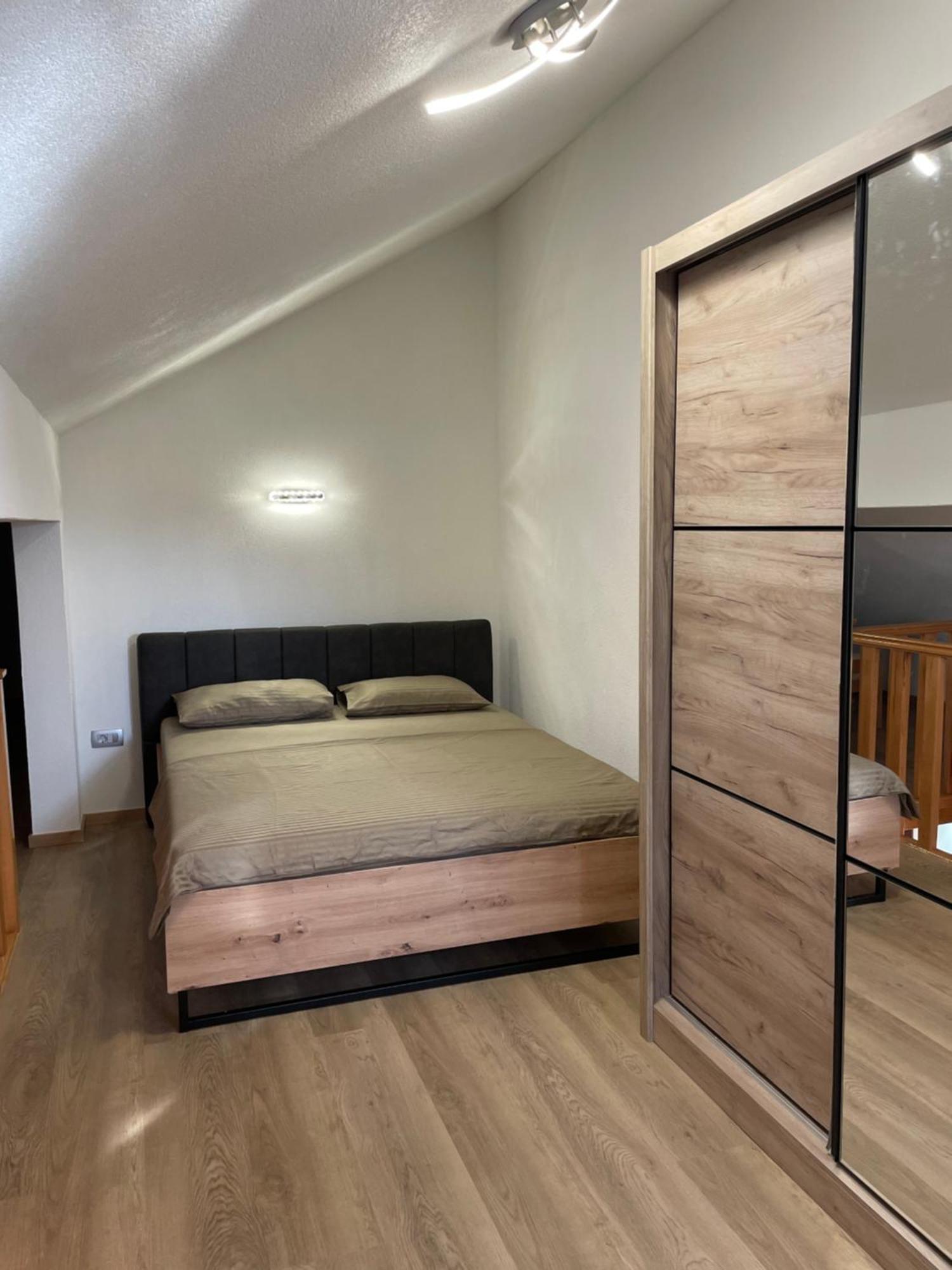 Apartments Vesna Tivat Eksteriør billede