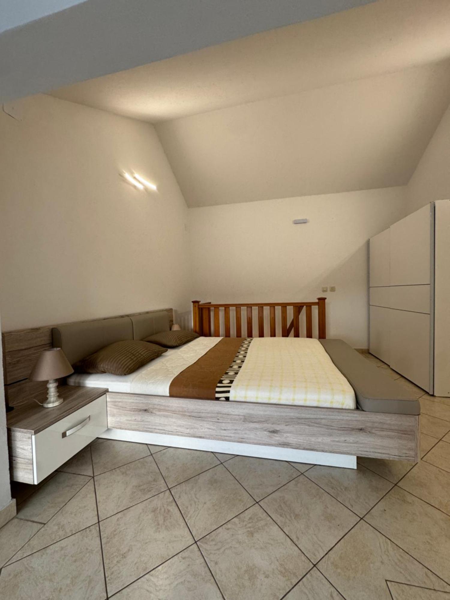 Apartments Vesna Tivat Eksteriør billede